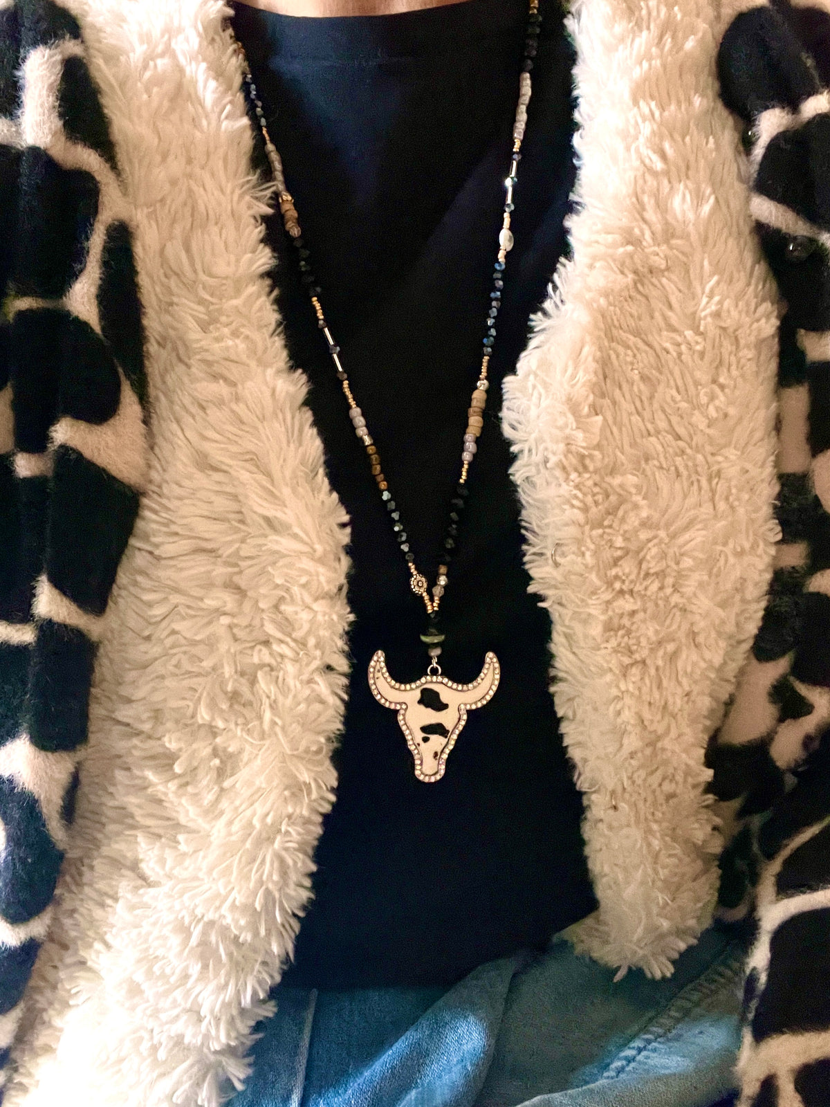 Buffalo Terre de nuit – Collier mi long Arastuce