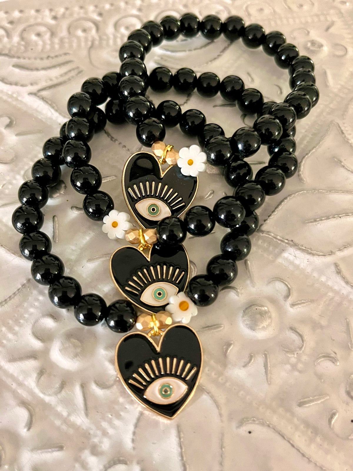 IBIZA Noir – Bracelet perles noires & Cœur protecteur Arastuce
