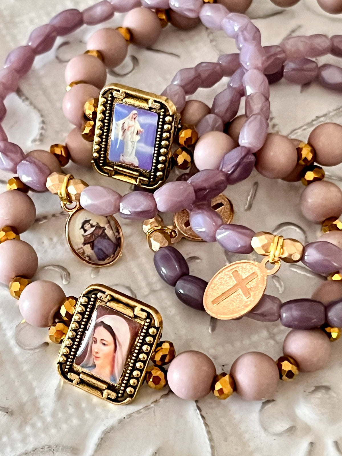 Romy – Bracelet grisé & perle Marie Arastuce