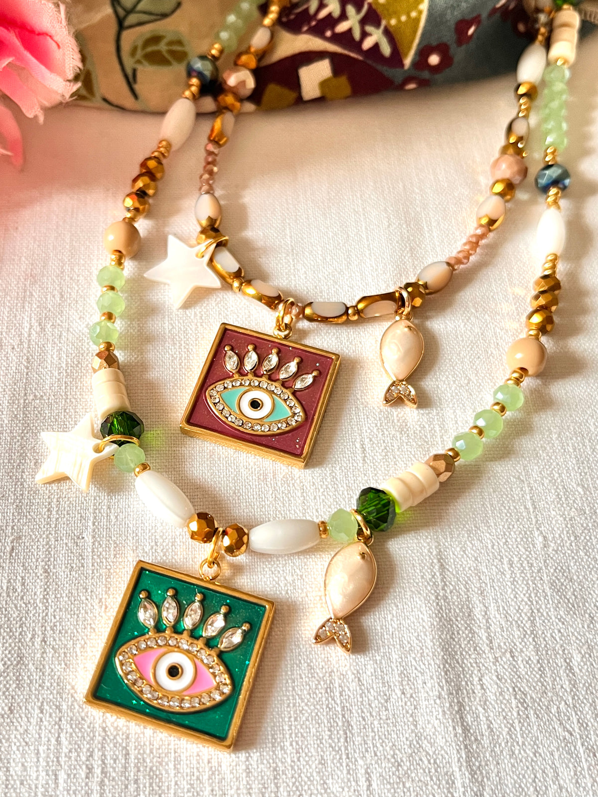 Niels-collier médaille Eye et ses charm's Ma boutique
