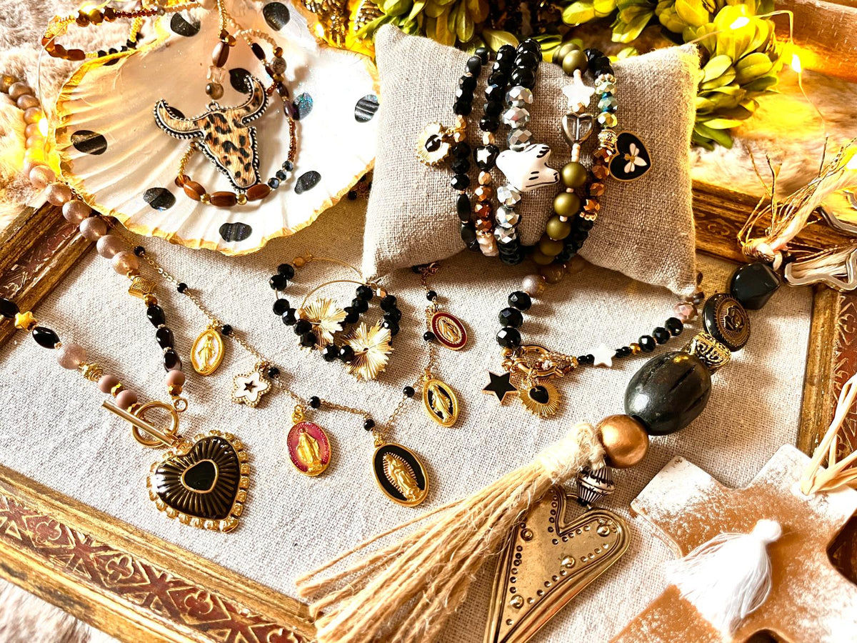 Comment porter des bijoux bohèmes au quotidien : guide complet inspiré et facile Arastuce