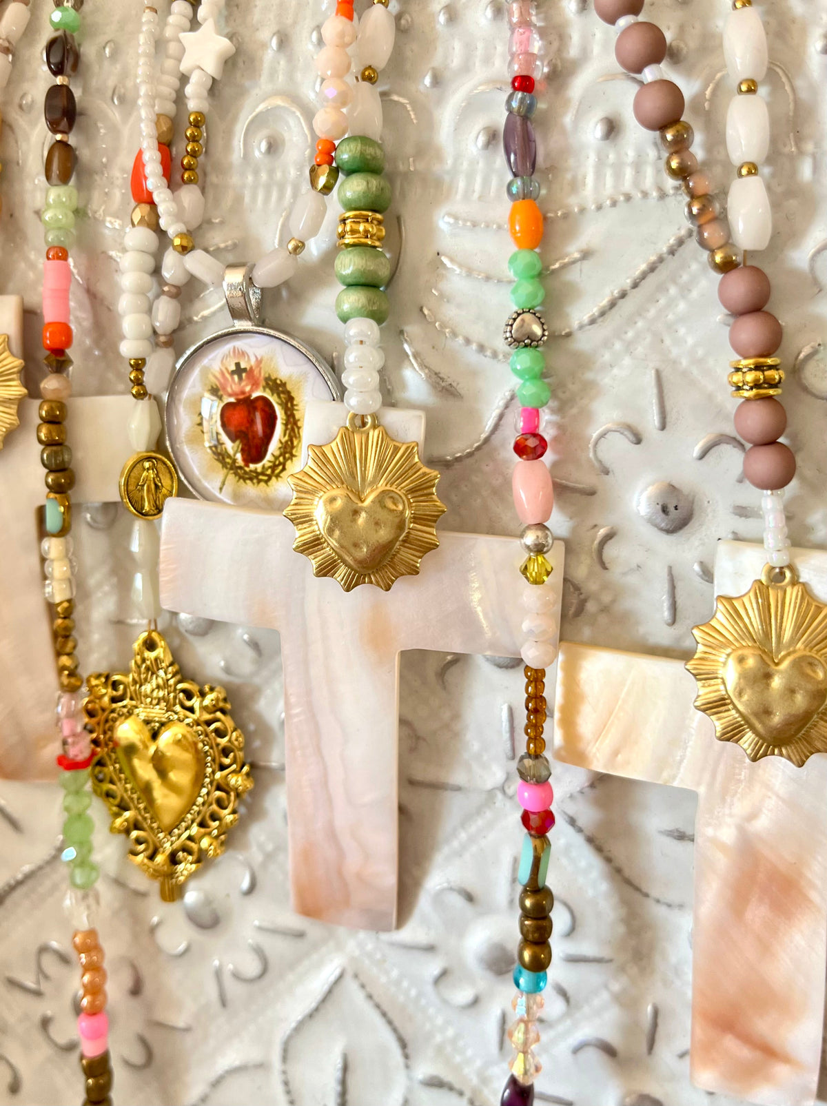 Colliers-artisanaux-faits-main Arastuce