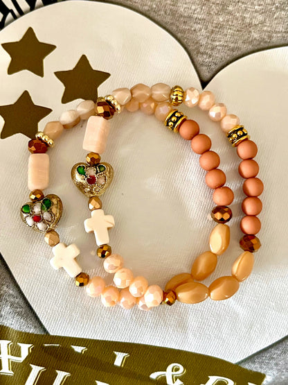 Joy – Bracelet cœur cloisonné & perles anciennes Arastuce