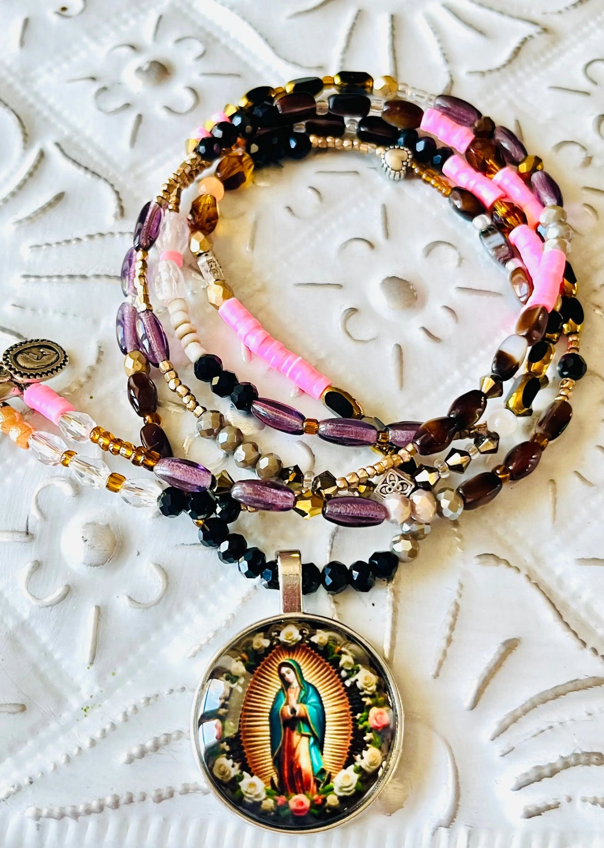 MÉDALI – Sautoir Guadalupe bronze & rose Ma boutique