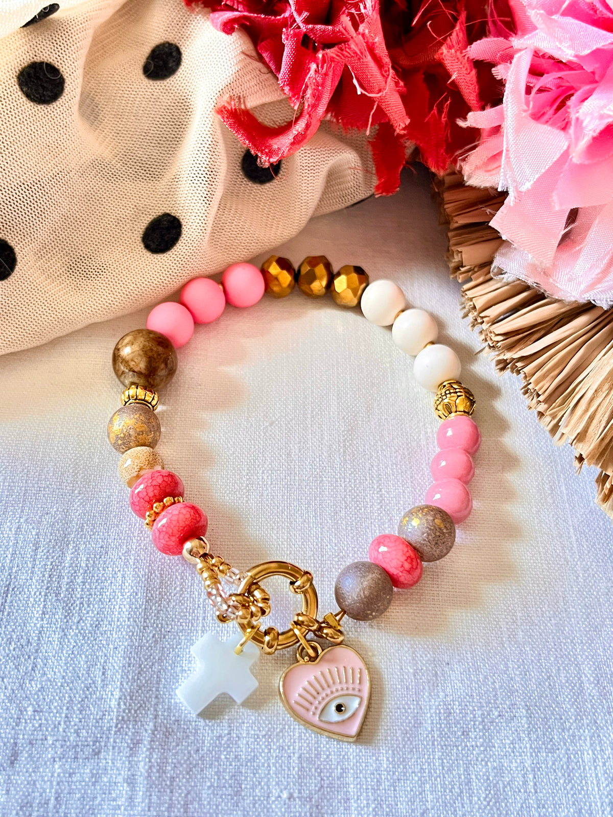 Smile Rose. – Bracelet perles fermoir et charm's Rose Arastuce
