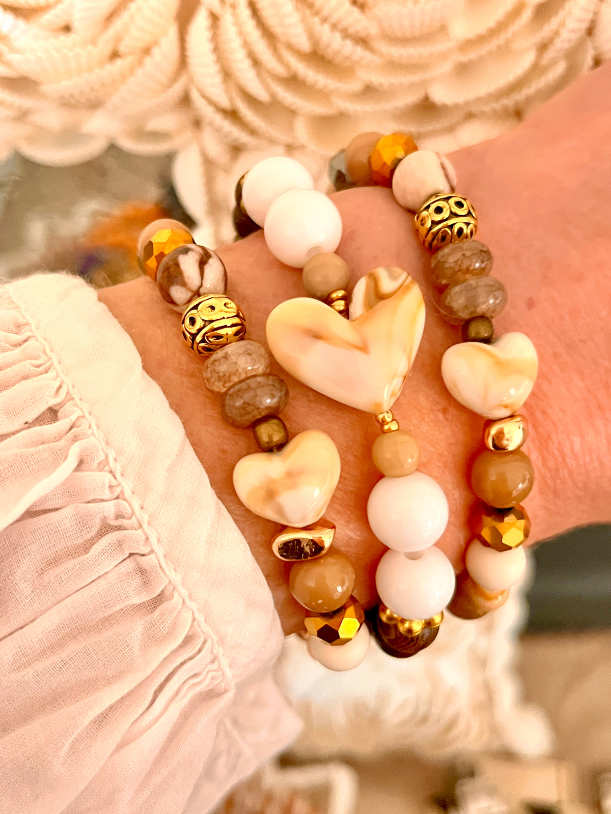 Agapi – Bracelet coeur marbré et multi perles naturelles Arastuce