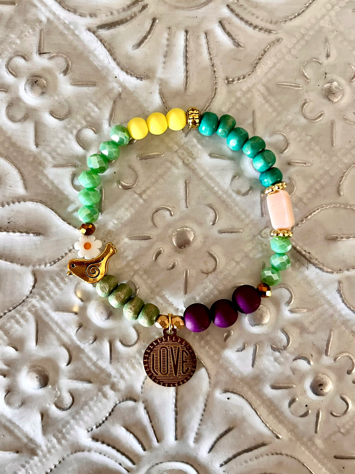 HELEN – Bracelet oiseau & médaille Love gravée Arastuce