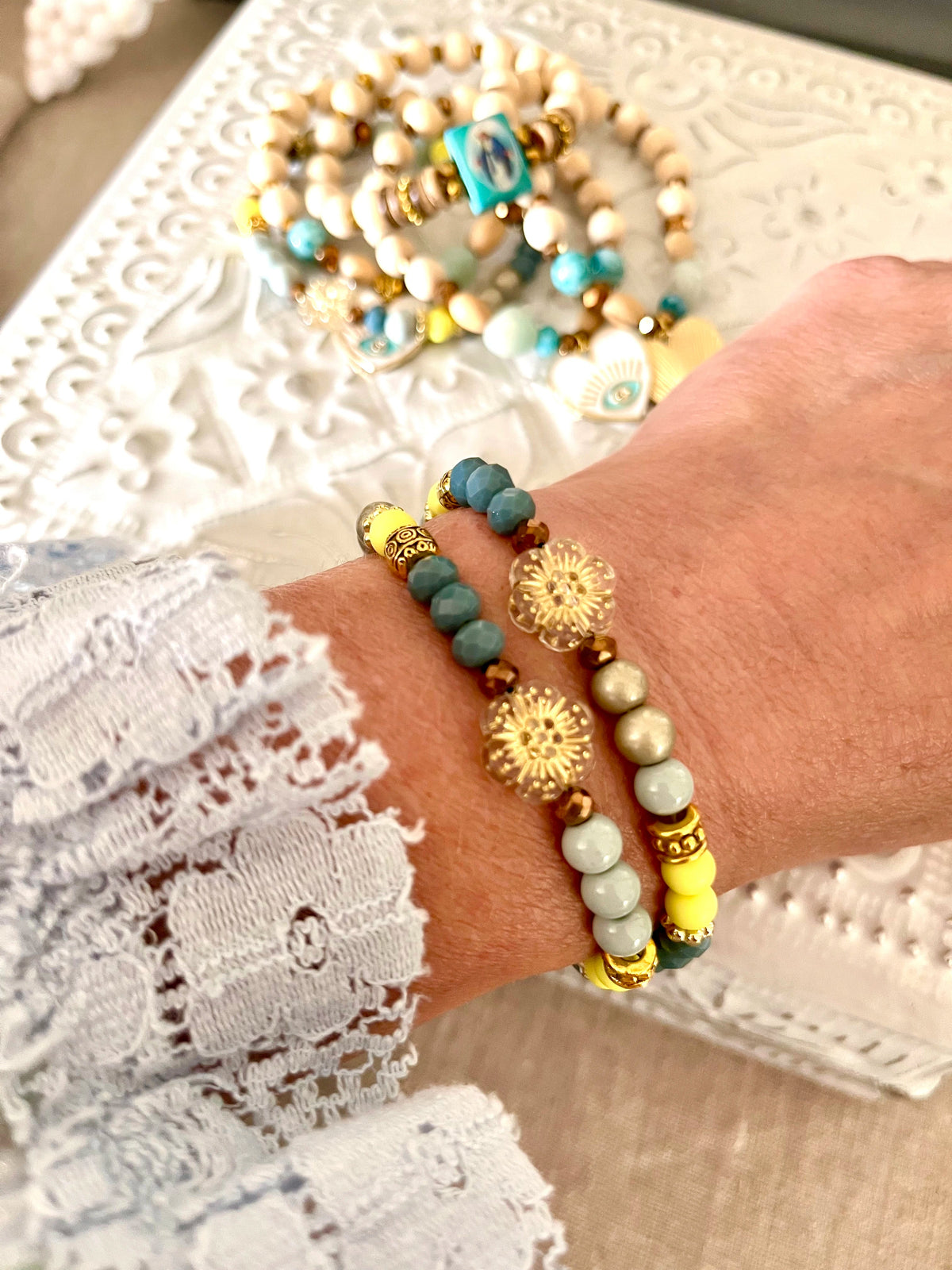 LISE – Bracelet bleu gris & fleur tchèques Arastuce