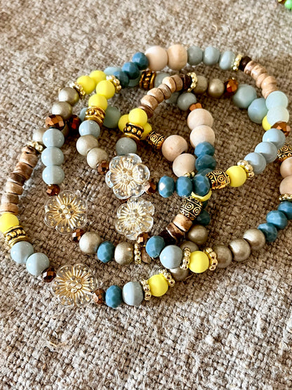 LISE – Bracelet bleu gris & fleur tchèques Arastuce