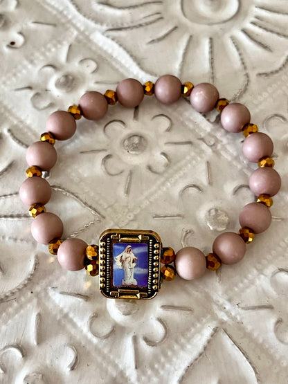 Romy – Bracelet grisé & perle Marie Arastuce