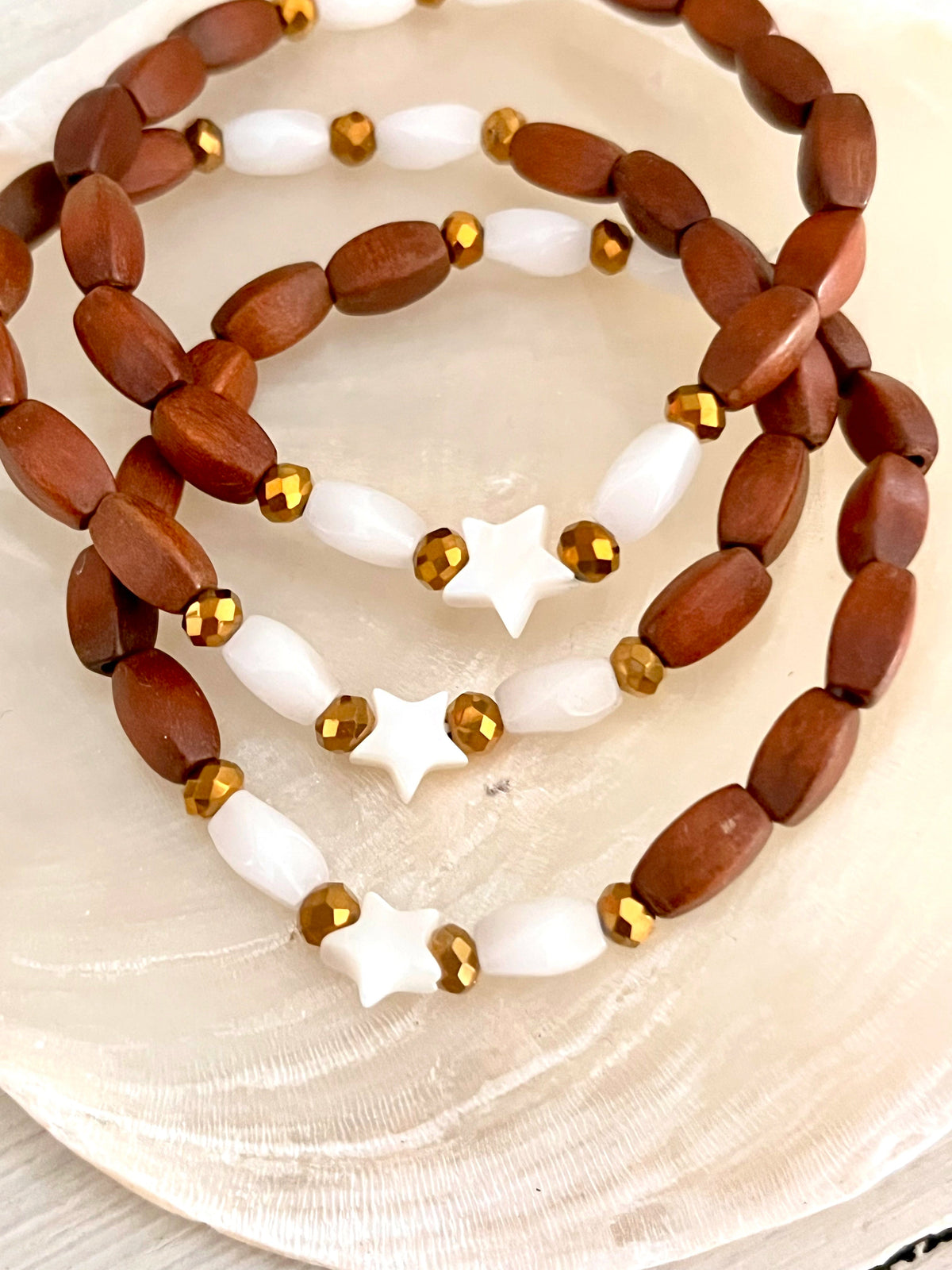 Stella – Bracelet étoile nacrée Arastuce