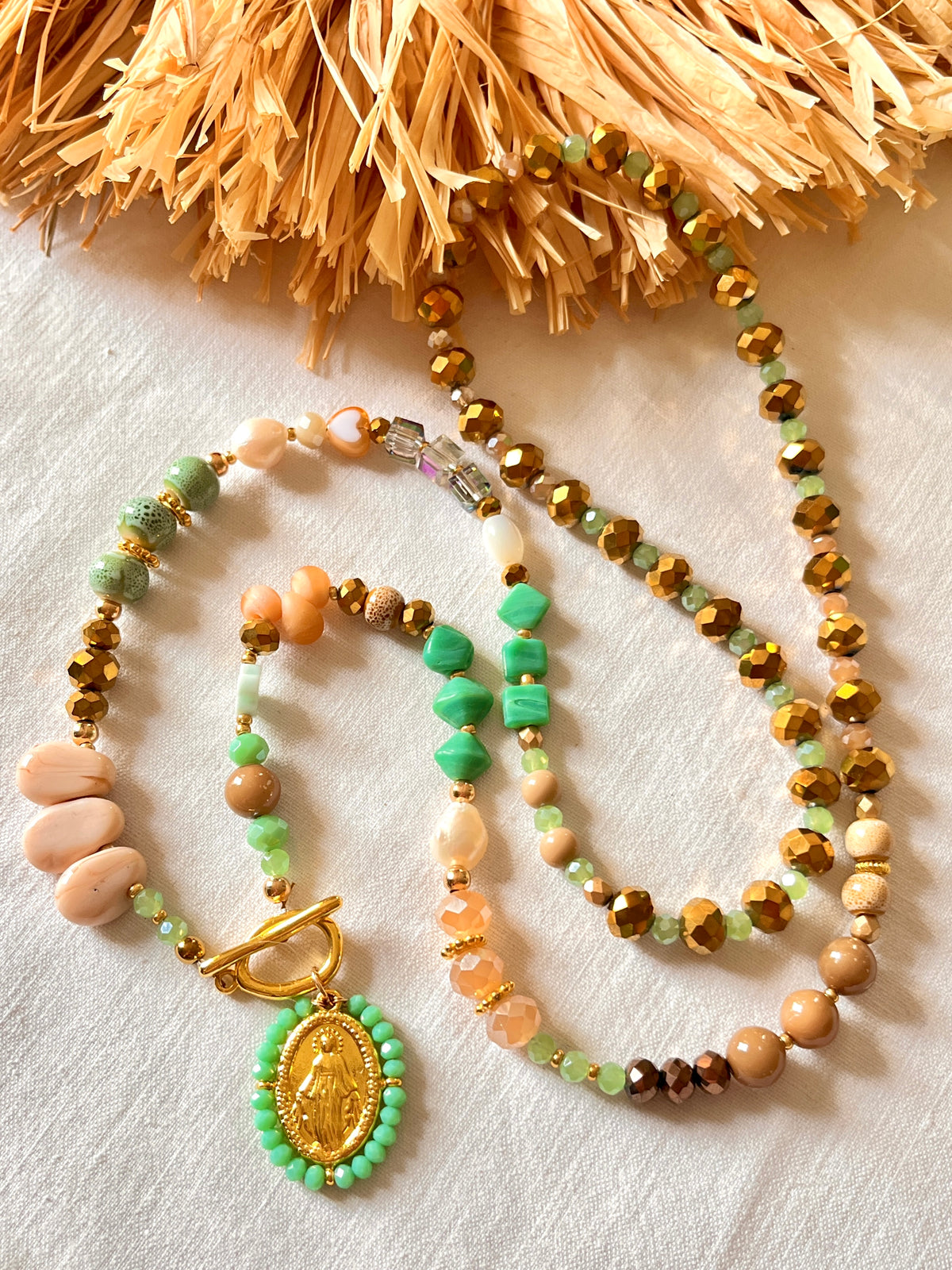 Divine-collier multi perles et son médaillon jade Ma boutique