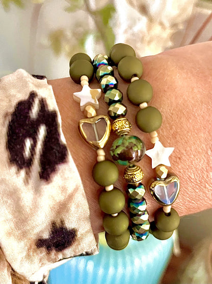 Gaspard – Bracelet vert Kaki Coeur et Etoile Arastuce