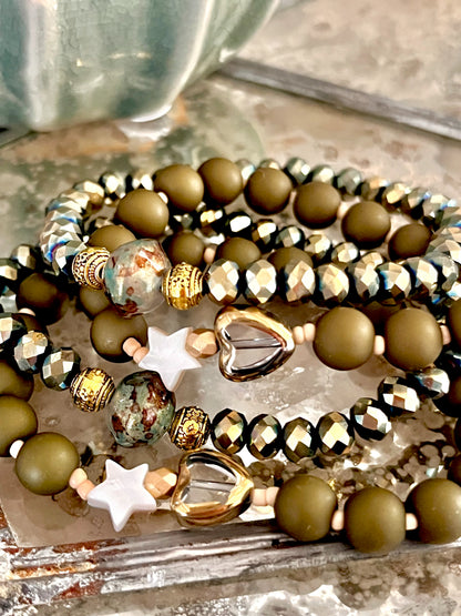 Gaspard – Bracelet vert Kaki Coeur et Etoile Arastuce