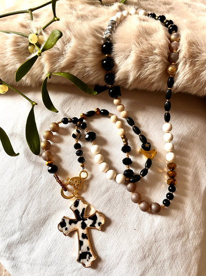 Mystic Noir et Ivoire – Collier mi long Arastuce